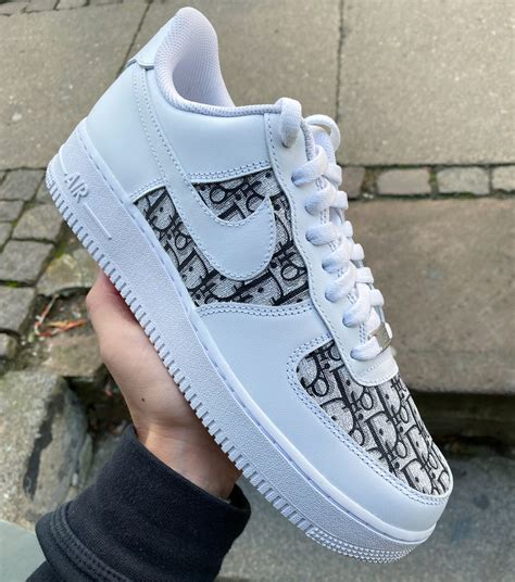 nike dior air force 1.